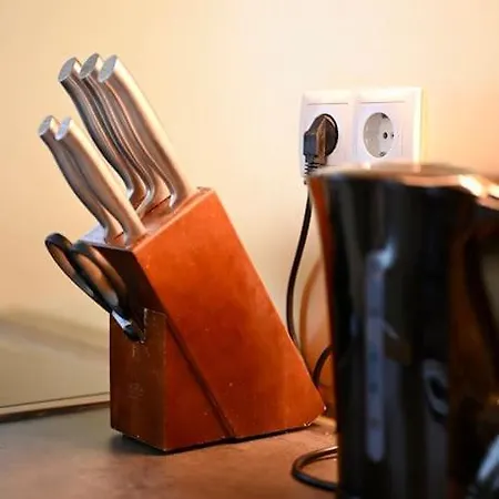 Modernes In * برلين